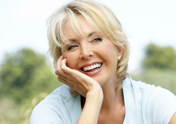 Injections de beauté pour le visage après 50 ans - un remède contre la vieillesse